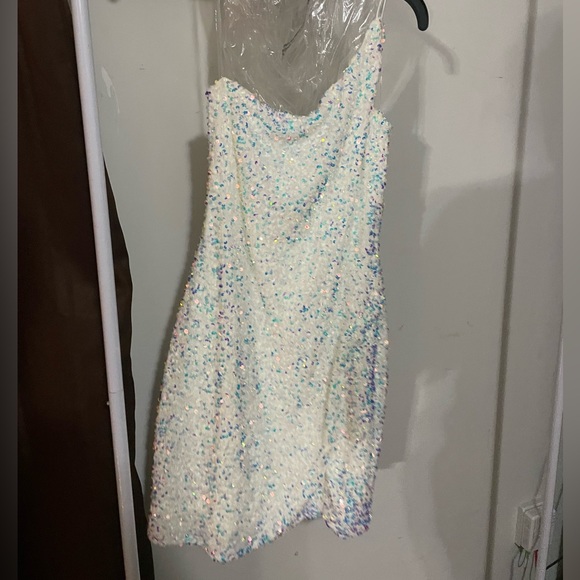 Of the Shoulder White Sparkling - Picture 1 of 4